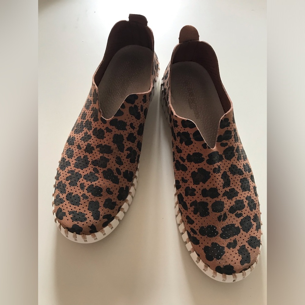 ILSE JACOBSON Tulip Dark Cheetah Flexible Slip on Flat Sneakers Size 40 - Picture 6 of 9